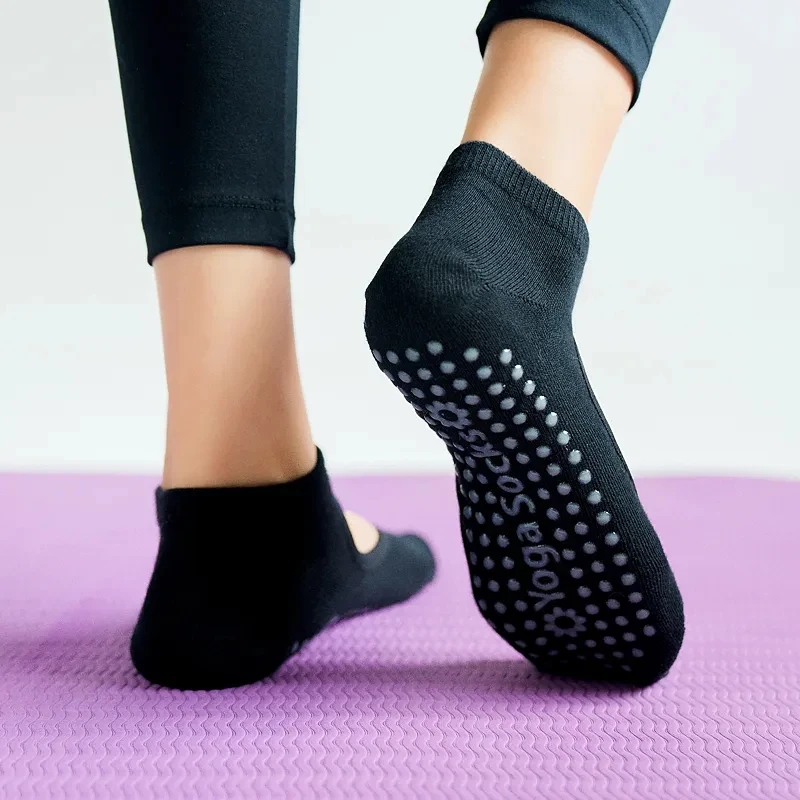 高品質の女性ヨガソックス滑り止め通気性背中の開いたピラティス - No Show Sock Women のレビューと価格