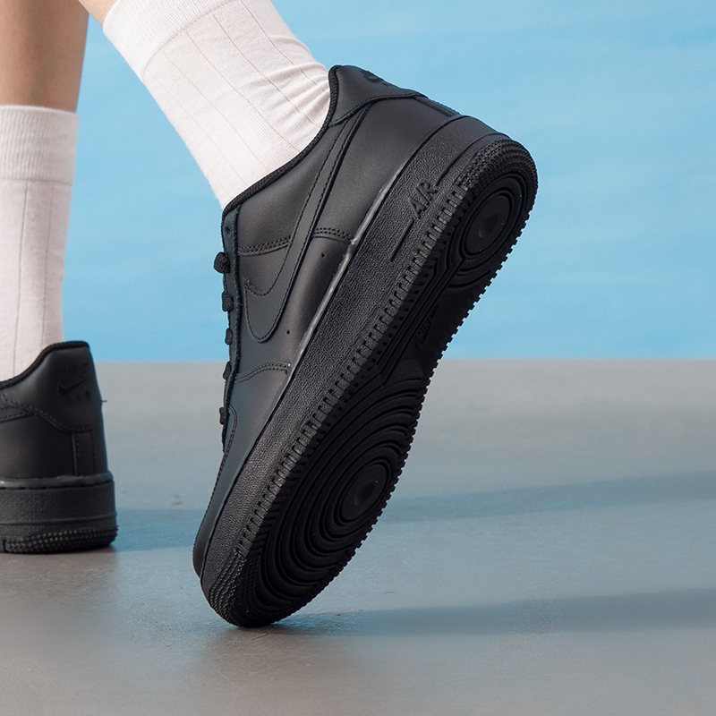 ナイキ(Nike) レディースシューズ エア フォース 1  - Nike Shoes Air Force 1 のレビューと価格